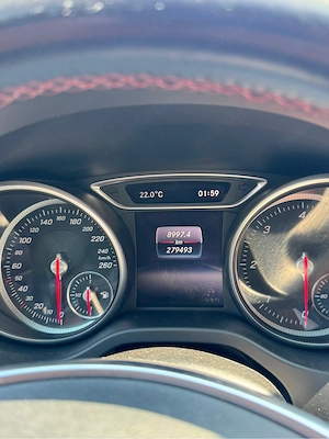 Mercedes Cla 180 D  - imagine 9