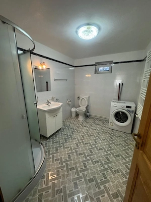 Apartament 3 camere decomandat zona Selimbar - imagine 6