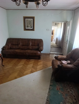 Casa situată in loc. Roznov  - imagine 4