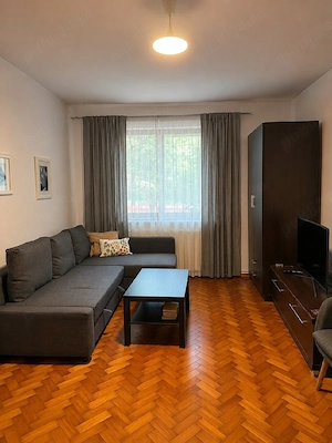 Persoana fizica dau in chirie apartament doua camere pe Aleea Detunata