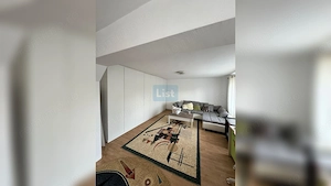  Casă spațioasă de vânzare - 210.000 € - imagine 9