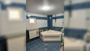  Casă spațioasă de vânzare - 210.000 € - imagine 5