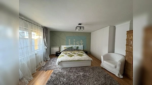  Casă spațioasă de vânzare - 210.000 € - imagine 4