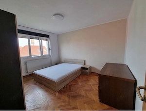 Apartament 2 Camere Decomandat Zona Victor Babeș  - imagine 2