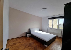 Apartament 2 Camere Decomandat Zona Victor Babeș  - imagine 3