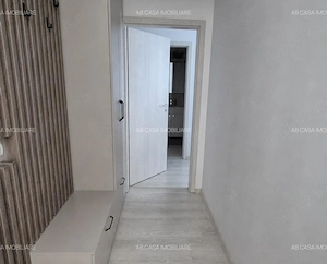 Închiriez apartament nou, mobilat, utilat, 3 camere, 2 băi, garaj subteran, terasă mare, boxă - imagine 9