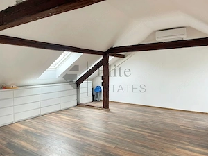 Apartament pe 2 nivele ultracentral in zona Teatrului Oradea - imagine 2