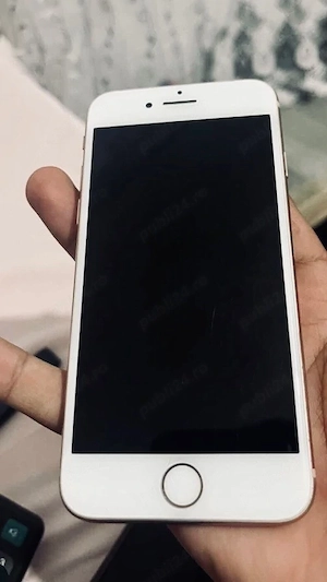 iPhone 8 Gold - 64GB - Baterie 93% (Sănătate Excelentă) Vând   Schimb