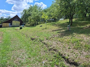 Căsuță de poveste în inima muntelui   2 camere | 2.446 mp teren - imagine 4