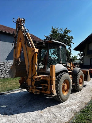 Buldoexcavator Case - imagine 2