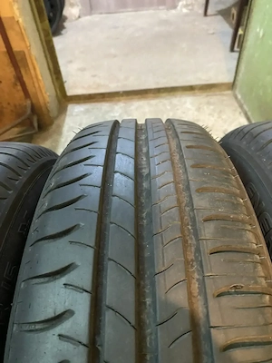 4 Anvelope Michelin Energy Saver 185/65 R15 de vara - imagine 1