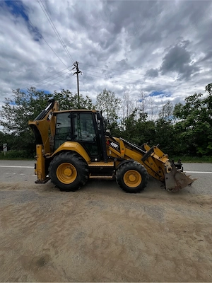 Buldoexcavator Caterpilar - imagine 4