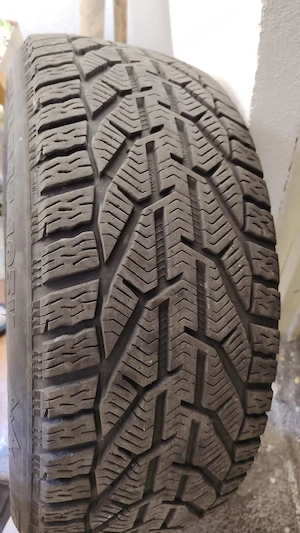 Set (4 buc.) anvelope auto de iarna ''Taurus Winter'' 235/55/17 - imagine 4