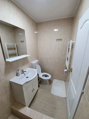 Închiriez apartament cu 3 Camere lângă Mănăstirea Curtea de Arges - imagine 2