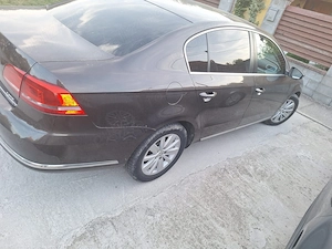 Volkswagen Passat  - imagine 2