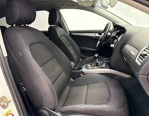 Audi A4 Avant 2.0 TDI DPF quattro Ambiente - imagine 17