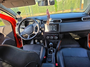 Dacia Duster 4 x 4 - Motorina - din 05.2026  km - Portocalie - primul proprietar - 18400 euro - imagine 4