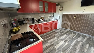 Casa individuala cu intrare de la 2 strazi 4 camere Poplaca Sibiu  - imagine 2