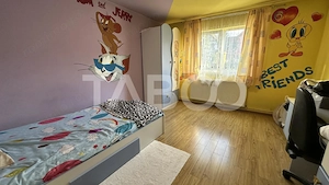 Casa individuala cu intrare de la 2 strazi 4 camere Poplaca Sibiu  - imagine 9