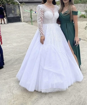 Vand rochie de mireasa
