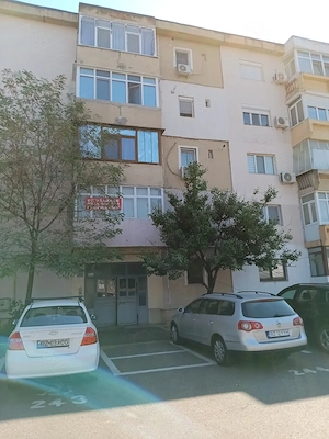 Vand garsoniera cu 2 camere lângă Clubul Politistilor Buzau