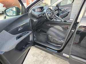 Peugeot 3008 BlueHDi 130 Stop & Start EAT8 Active Business-Paket - imagine 16