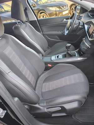 Peugeot 308 1.5 BlueHDi - imagine 16