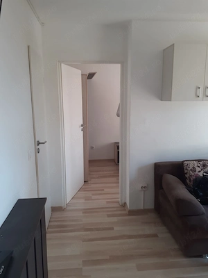 1 cam dec etaj 2 mobilat si utilat Dumbravita Lidl - imagine 5