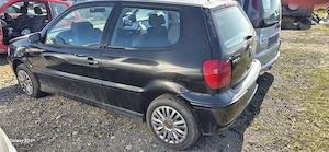 Dezmembrez Vw polo 2001 benzină 1.4