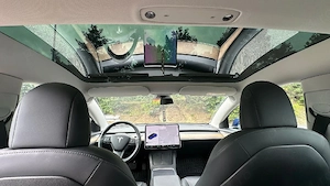 Tesla model 3 - imagine 4