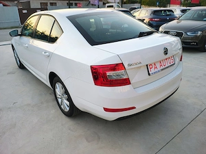 Skoda Octavia 1.6 TDI AMBITION - imagine 6