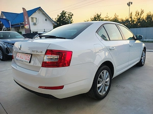 Skoda Octavia 1.6 TDI AMBITION - imagine 4