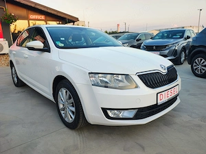 Skoda Octavia 1.6 TDI AMBITION - imagine 3