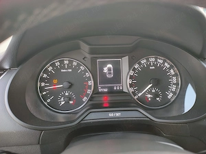 Skoda Octavia 1.6 TDI AMBITION - imagine 10