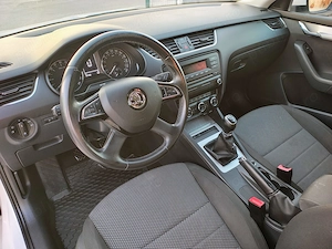 Skoda Octavia 1.6 TDI AMBITION - imagine 9