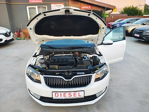 Skoda Octavia 1.6 TDI AMBITION - imagine 7