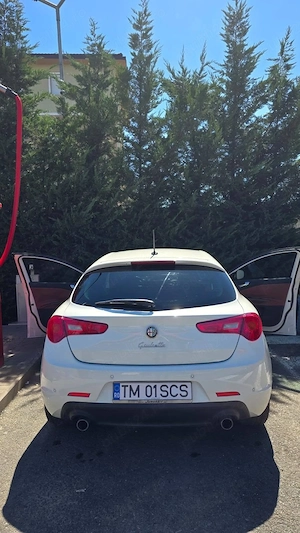 Vand Alfa Romeo Giulietta, 2.0 JTDm 1956 cm , 150CP, 380Nm, DNA, full piele Cognac! - imagine 7