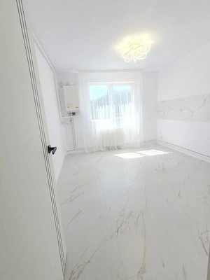 Vand Apartament 2 camere 60mp Utili Decomandat Renovat NOUA BRASOV - imagine 7