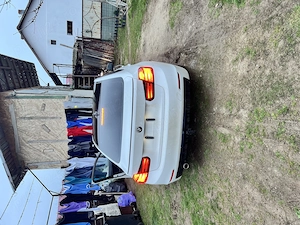 BMW F30 318d 2.0 Diesel   143 CP   2012  Vând BMW F30 318d, motor 2.0 diesel, 143 CP, cutie manuală  - imagine 3