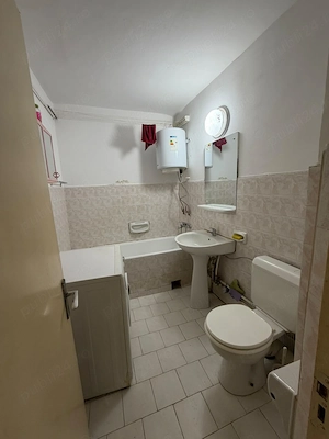 Vand apartament 2 camere decomandat etaj 4 zona IRUC - imagine 2