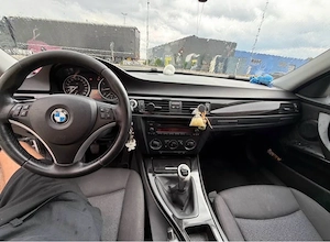Bmw Seria 3 E90 - imagine 3