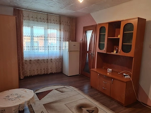  Închiriez Garsonieră în Caransebeș  - imagine 3