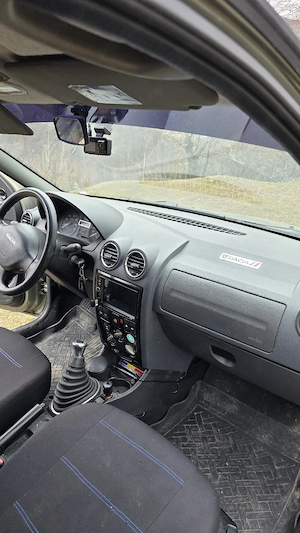 dacia logan  - imagine 4