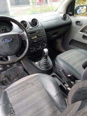 ford fiesta - imagine 3