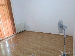 Apartament 1 camera in Turnisor zona Frunzei - imagine 3