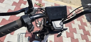 scuter electric cu pedala 