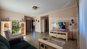 Apartament 3 camere, 68 mp, loc parcare, zona Giroc - imagine 2