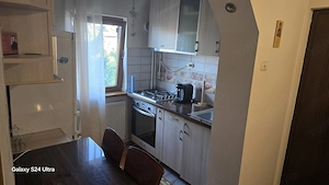 Inchiriez garsoniera in Deva, zona Saturn (Politie), decomandata, situata pe mijloc, etaj 2, 