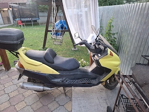Vând yamaha majesty  250 acte italia dau schimb cu scuter 125 cm inmatriculat - imagine 3
