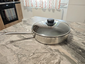 Tigaie inox teflonată 28 cm, cu capac din sticlă